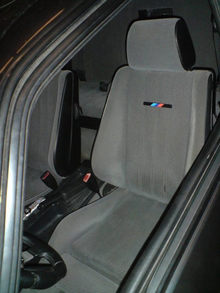 BMW E30 - V8  billede 3