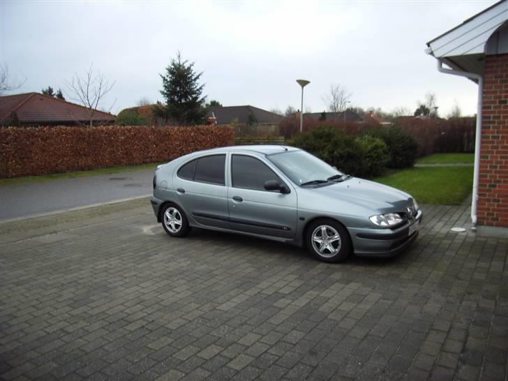 Renault Megane RN 5d SOLGT! - ja så kom der film i ruderne billede 17