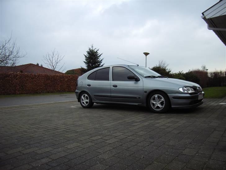 Renault Megane RN 5d SOLGT! - ja så kom der film i ruderne billede 18