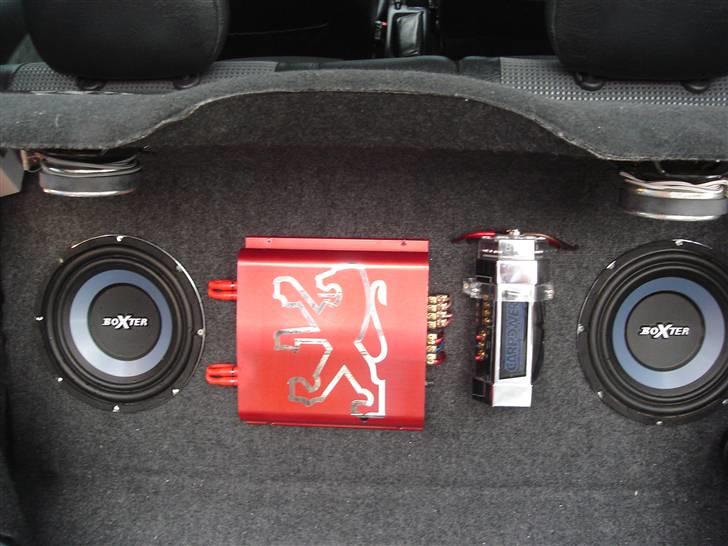 Peugeot 206 GTi - Mit første højtaler projekt (Afmonteret igen, da jeg har købt andre kompomenter) billede 9