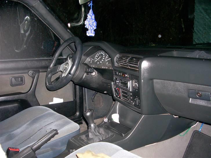 BMW 320 i E30 SOLGT billede 20
