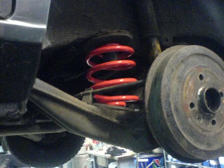 BMW E30 320i.... tøzen - så bliver hun sænket ;) billede 17