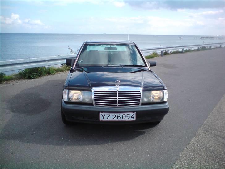 Mercedes Benz 190E SOLGT - vognen billede 1