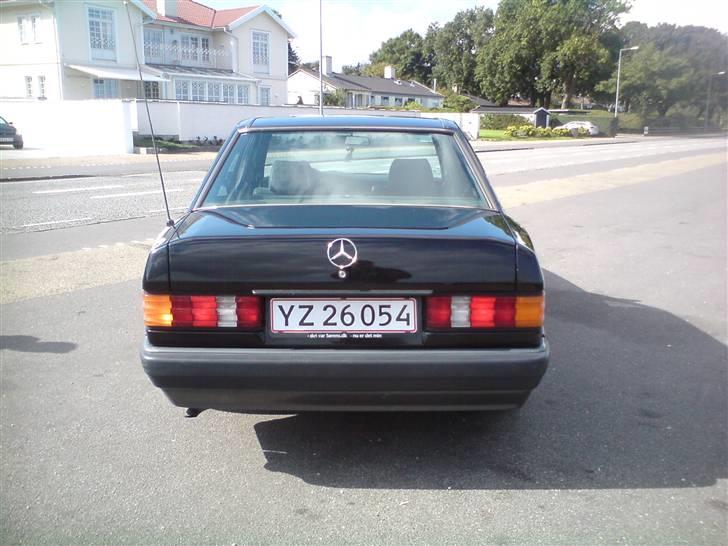 Mercedes Benz 190E SOLGT - smack that ass billede 4
