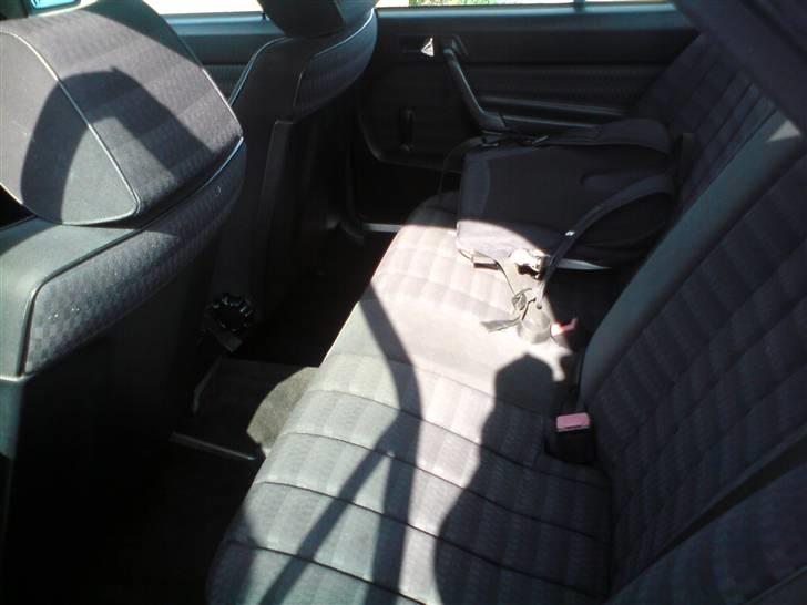 Mercedes Benz 190E SOLGT - sofaen billede 8