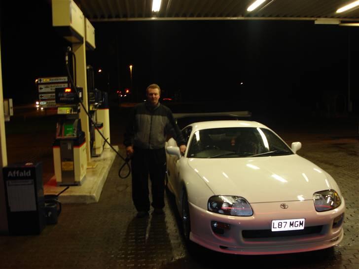 Toyota Supra MK IV  -  SOLGT - Første tankning efter jeg hentede den nede ved Lasse Sell billede 10