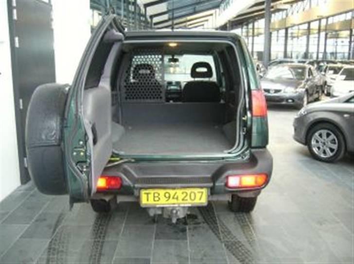 Nissan Terrano  Til Salg billede 3