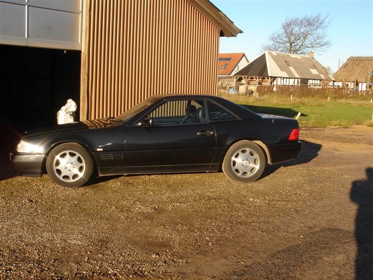 Mercedes Benz 300sl -24 - Lig ankommet til gården med toppen på billede 1