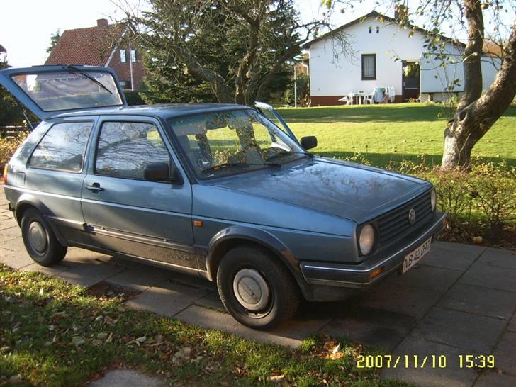 VW Golf 1,8. Solgt billede 1