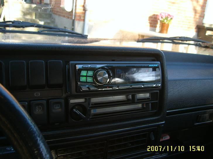 VW Golf 1,8. Solgt billede 4