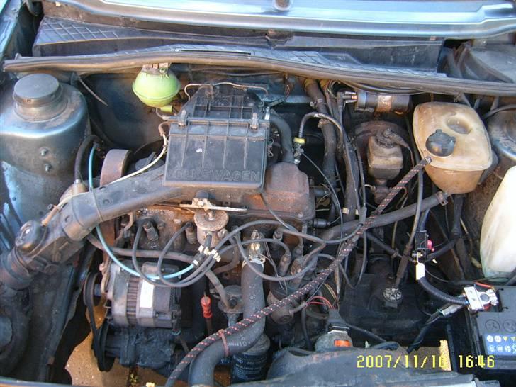 VW Golf 1,8. Solgt billede 13