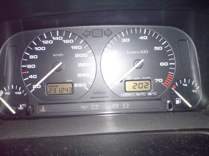 VW Golf VR6 solgt.... :( - den har gået en del. Men der er meget i motoren som er skiftet ud. Den køre som en drøm. billede 4