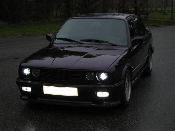 BMW E30 325i - SOLGT - billede 3