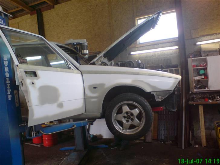 Alfa Romeo 75 - mere rust billede 5