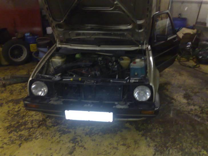 VW Golf 2 1.6 1983  *SOLGT*  - Udskifting af lygter og horn billede 8