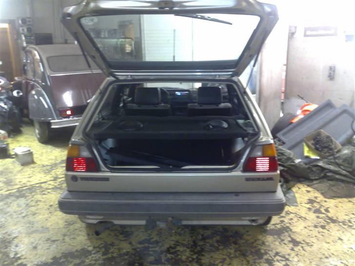 VW Golf 2 1.6 1983  *SOLGT*  billede 15