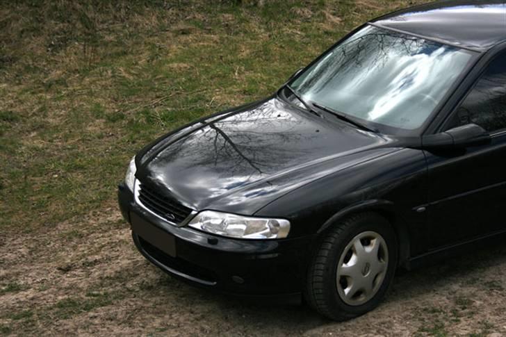 Opel Vectra B 2,5 V6 CDX billede 18