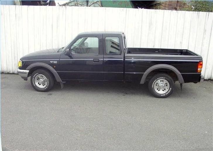 Ford Ford Ranger Super Cab 4x2 - Længde: 4,917 meter. Bredde: 1,697 meter billede 4