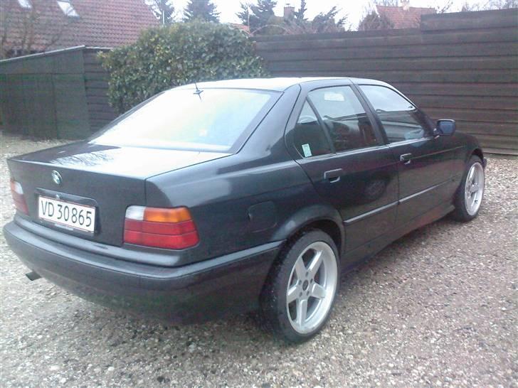 BMW 316i e36 SOLGT! billede 2