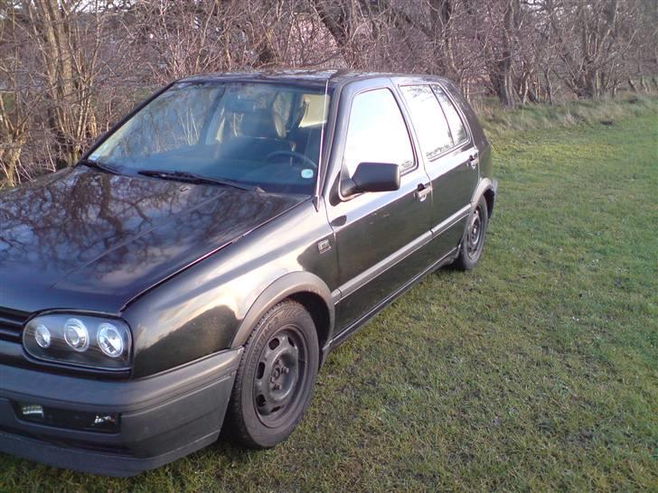 VW Golf 1.8 CL *** SOLGT *** billede 8