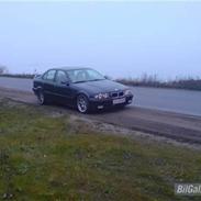 BMW 325i/28i "solgt"