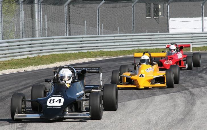 Seat Leon Cupra 2 - Et nyt racerbillede. Er på "Sejrsrunde" efter dobbeltsejr på Sturup Raceway billede 9