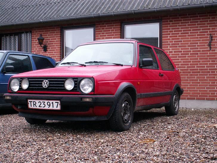 VW Golf 1,8 pasadina (solgt) billede 1