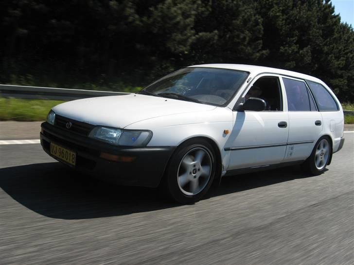 Toyota Corolla Van E101 Solgt billede 1