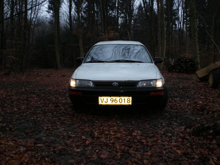 Toyota Corolla Van E101 Solgt billede 2