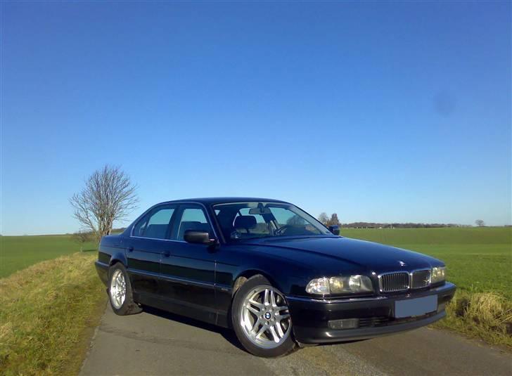 BMW 740i V8 billede 5