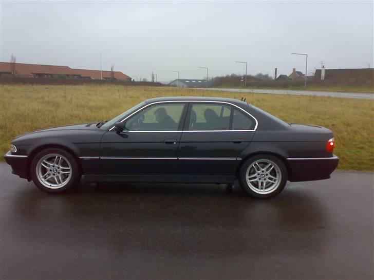 BMW 740i V8 billede 13