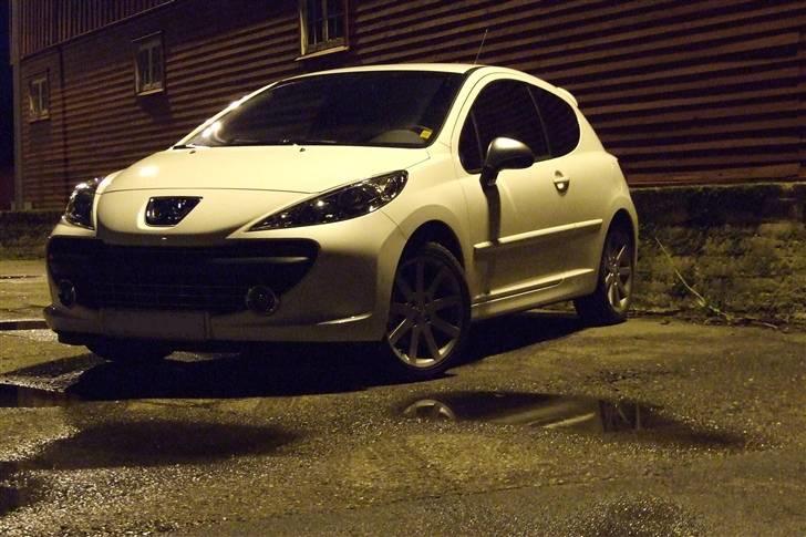 Peugeot 207 RC billede 3
