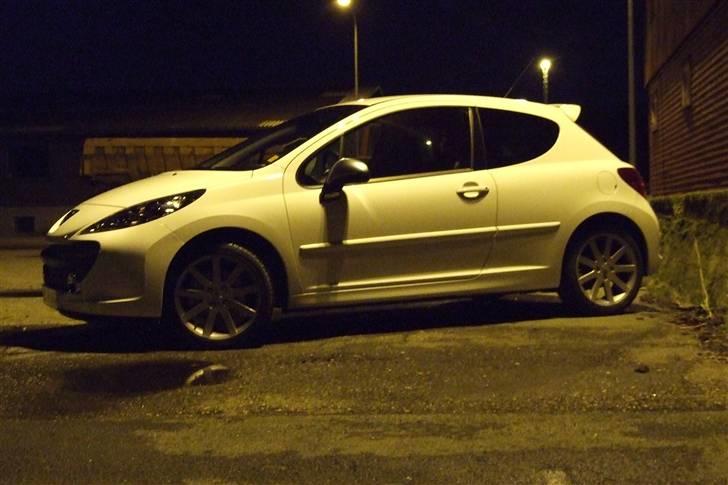 Peugeot 207 RC billede 4