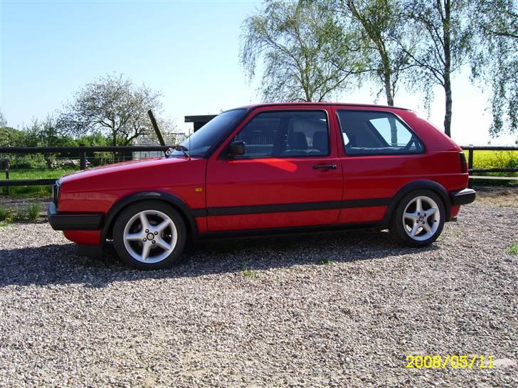 VW Golf 2 1,8i SOLGT - med alm. 15" billede 2