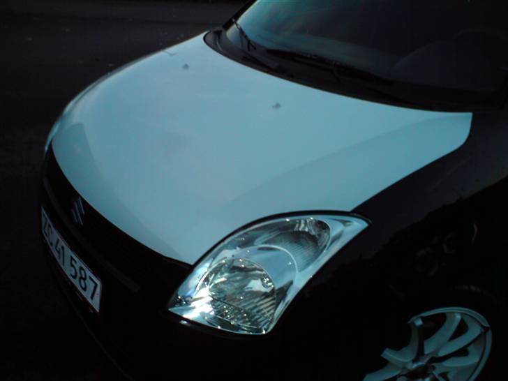 Suzuki Swift 1.5 GLX Solgt billede 9