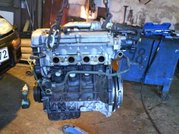 Mazda 323c  Totalskadet - Ny motor... Kun gået 22.000 billede 5