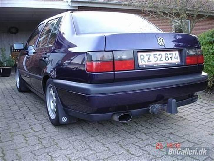 VW Vento CLX *SOLGT* billede 2