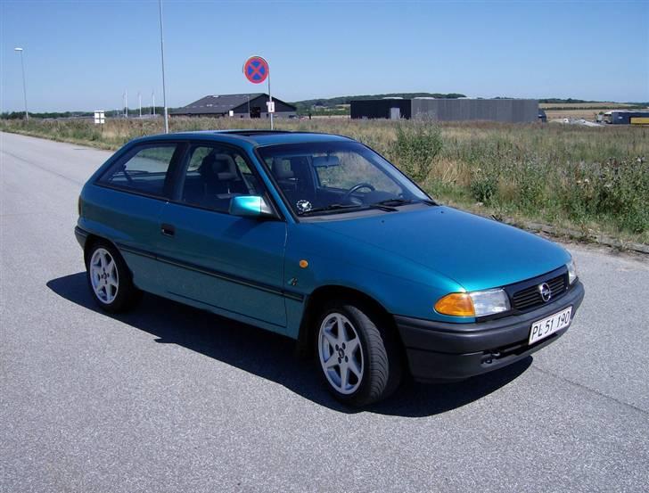Opel Astra 1,6i [SOLGT] billede 2