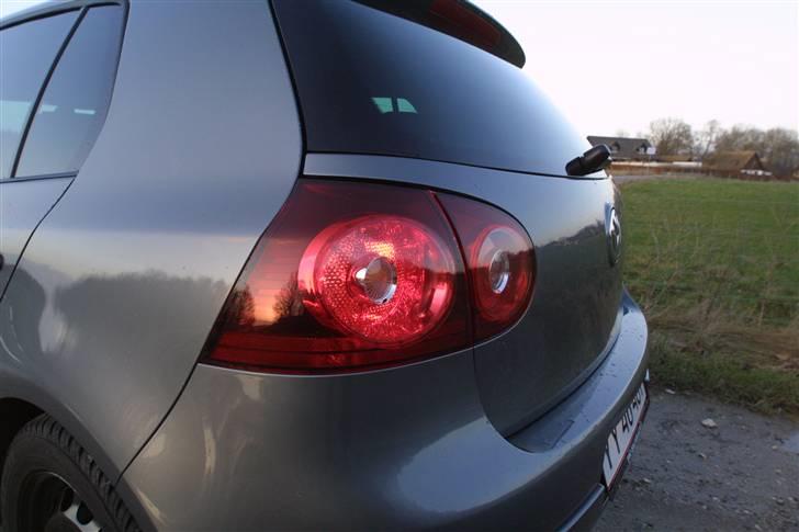 VW Golf GT Sport TDI  - R32 baglygter billede 14