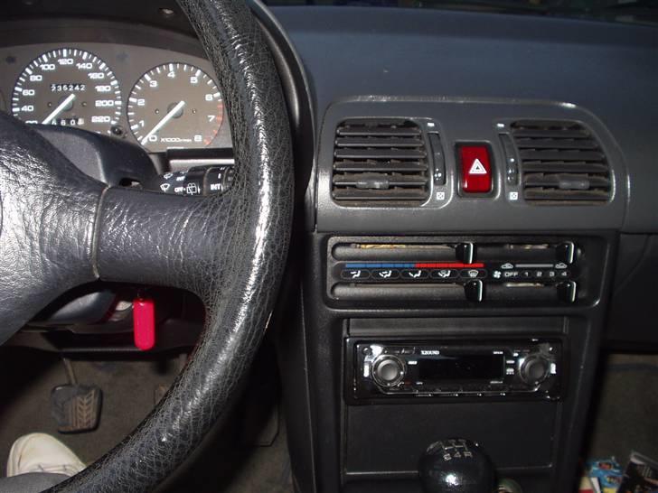 Mazda 323 F BG sportsline solgt billede 9