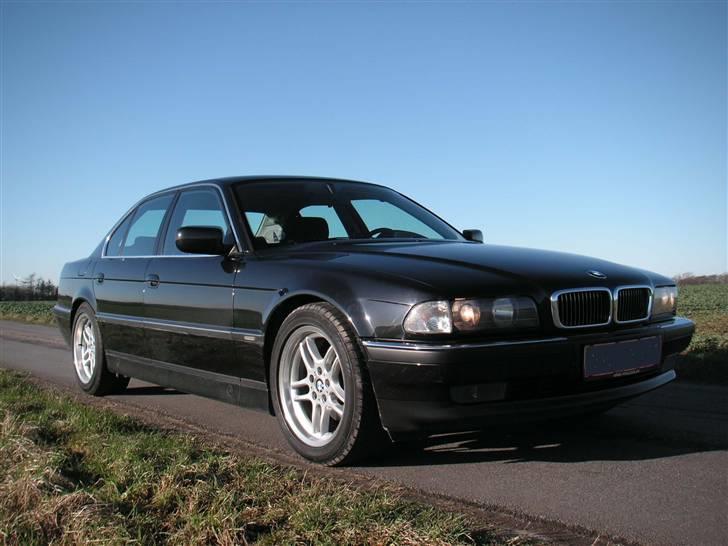 BMW 740i V8 billede 20