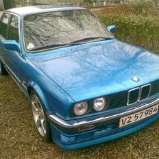 BMW 320i  Solgt