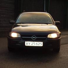 Opel Omega B Caravan