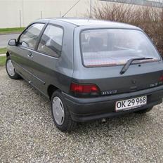 Renault Clio  ---DØD---