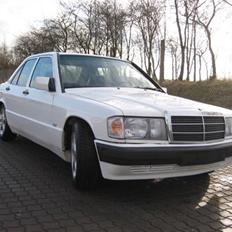 Mercedes Benz 190 D 2.5