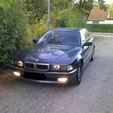 BMW 740 V8 AUT Solgt
