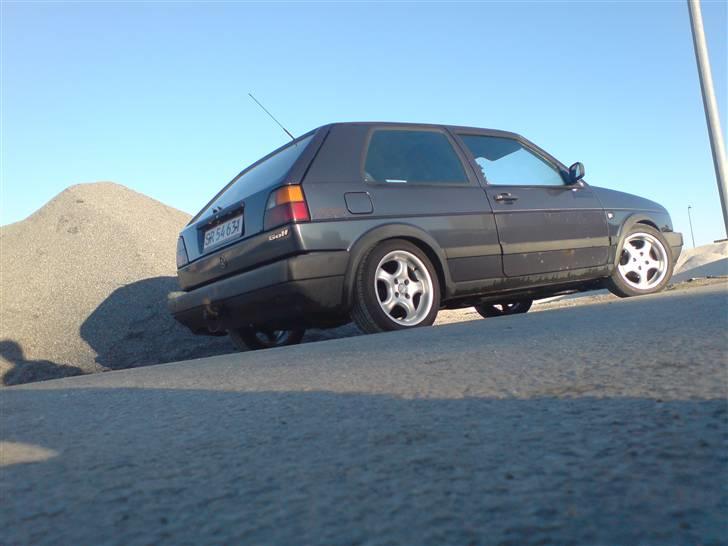 VW Golf 2 GTD ic. skrottet - vejle havn billede 6