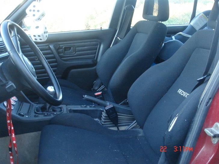 BMW 320i smadret billede 7