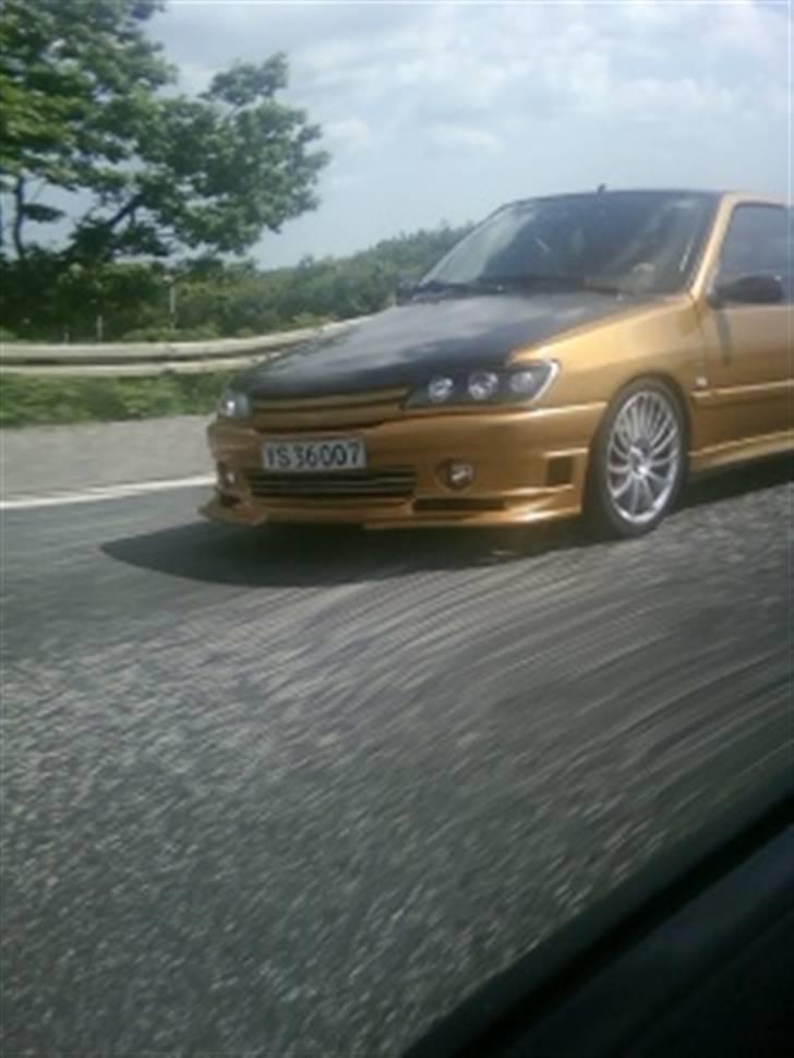 Peugeot 306GTI(Carbon Look) solgt - på motorvejen billede 7