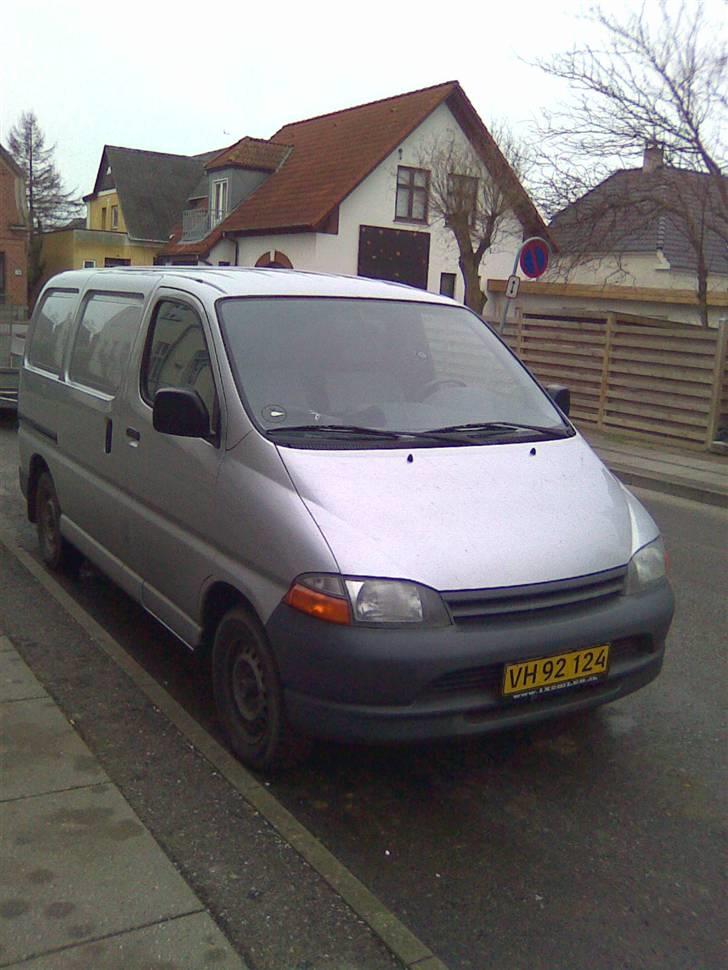 Toyota Hiace *SOLGT* billede 2